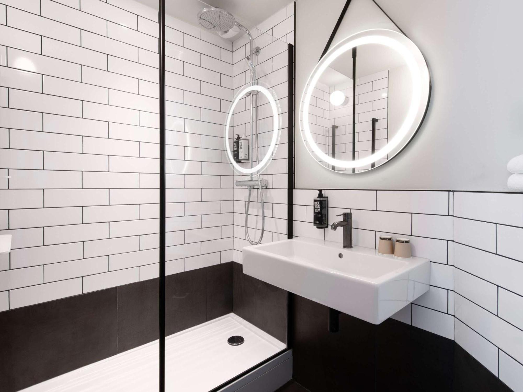 Отель Ibis Paris Gare De Lyon Diderot Экстерьер фото