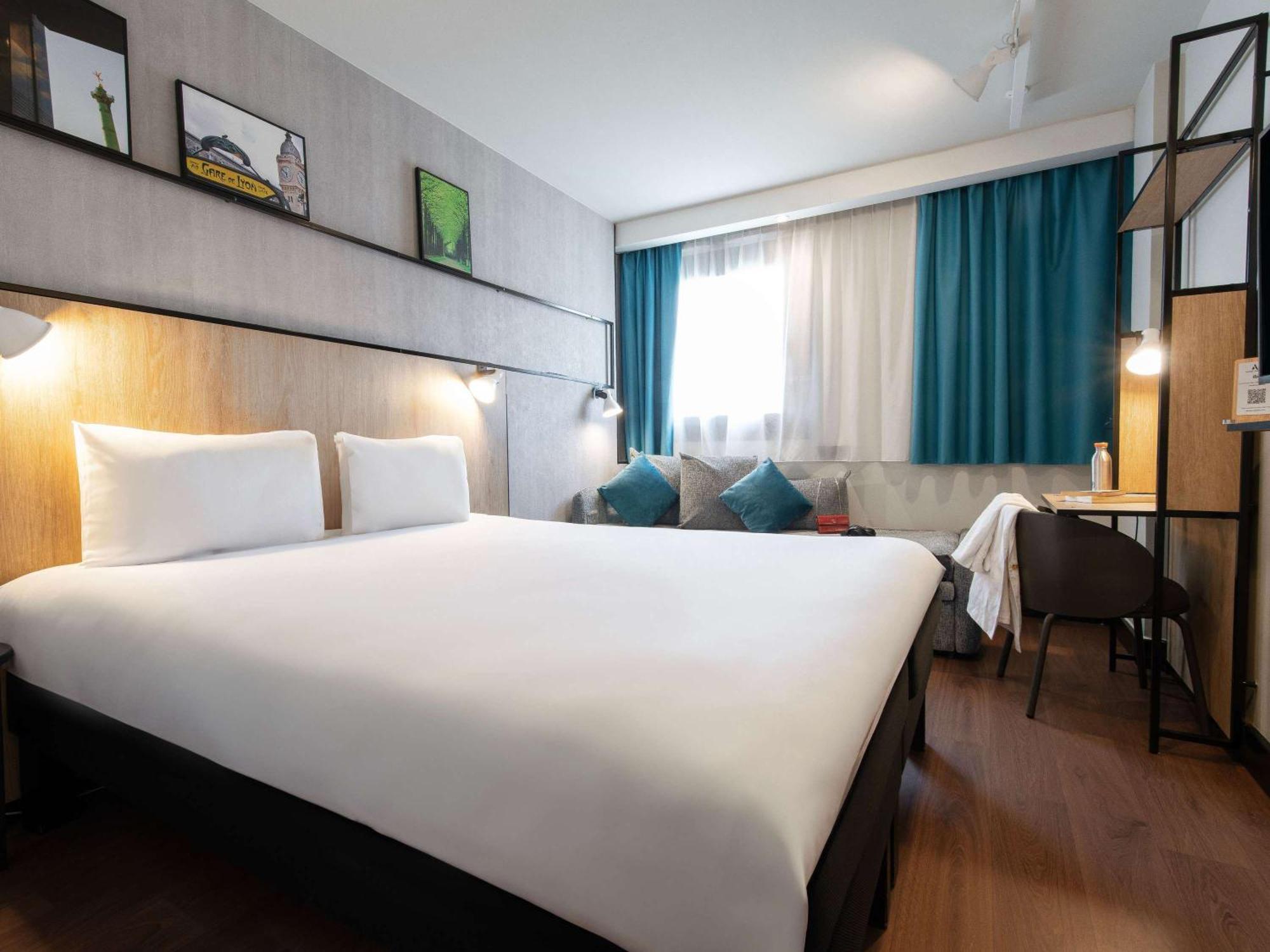 Отель Ibis Paris Gare De Lyon Diderot Экстерьер фото