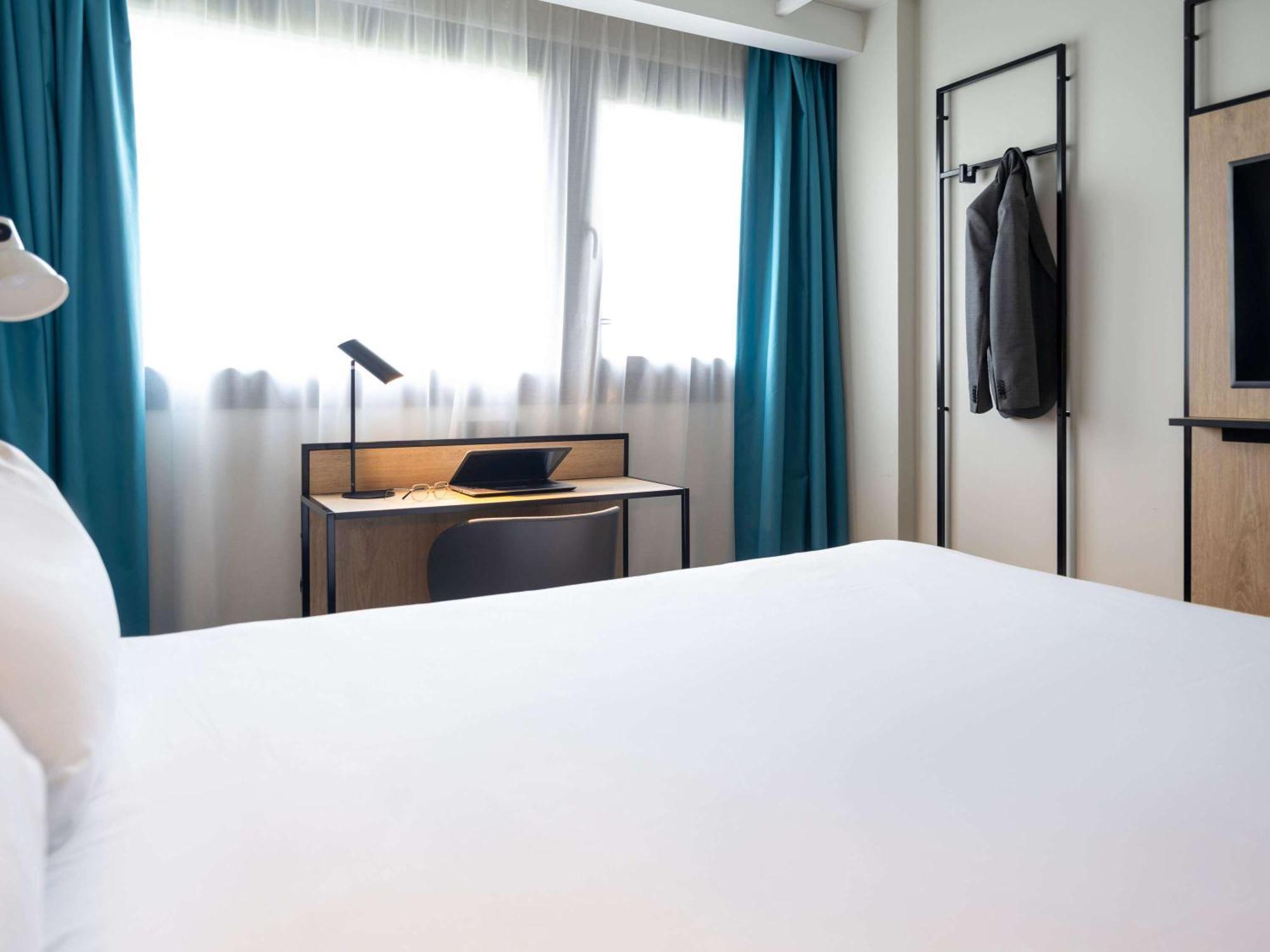 Отель Ibis Paris Gare De Lyon Diderot Экстерьер фото