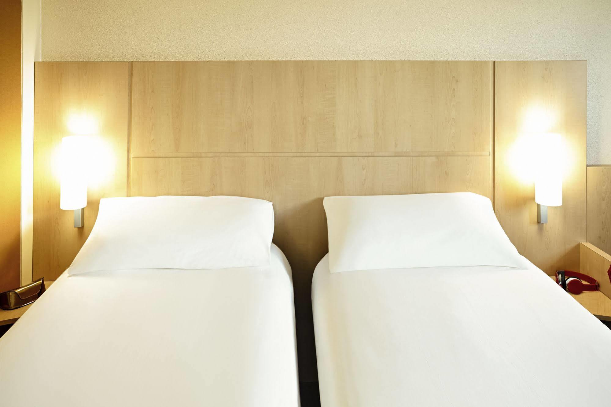 Отель Ibis Paris Gare De Lyon Diderot Экстерьер фото
