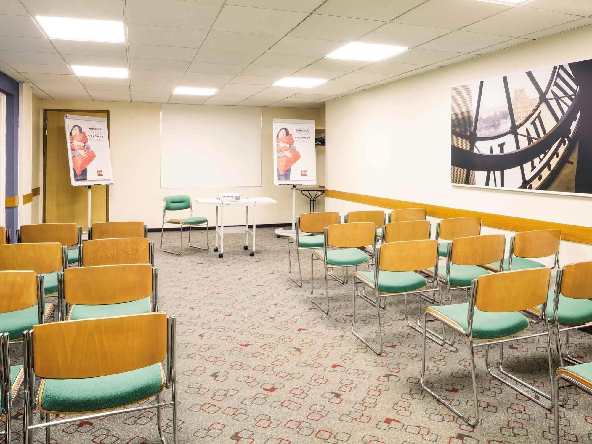 Отель Ibis Paris Gare De Lyon Diderot Экстерьер фото