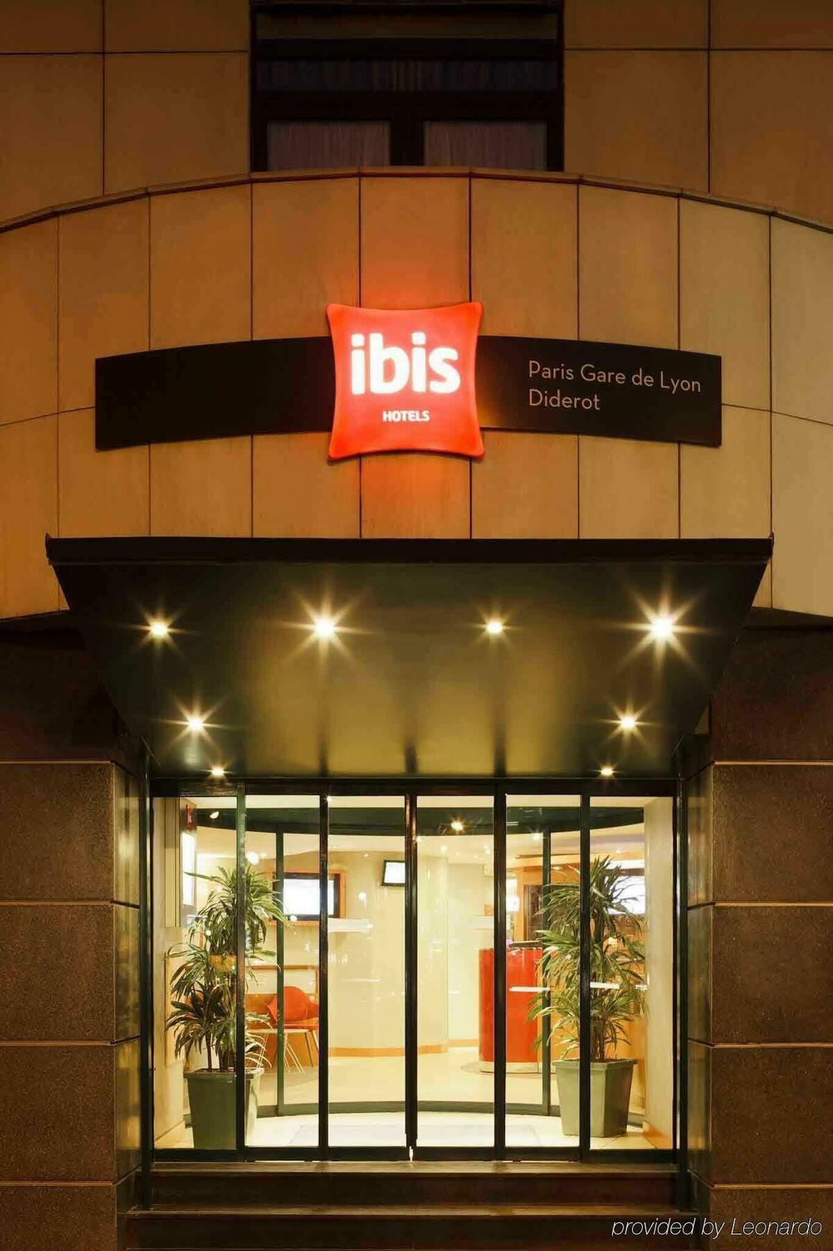 Отель Ibis Paris Gare De Lyon Diderot Экстерьер фото